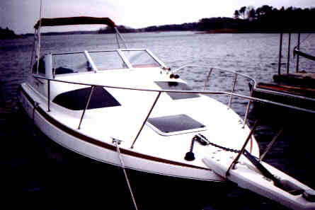 boat4.JPG (14011 bytes)
